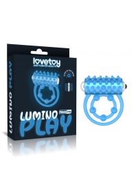 Голубое, светящееся в темноте виброкольцо Lumino Play Vibrating Penis Ring - Lovetoy - в Томске купить с доставкой