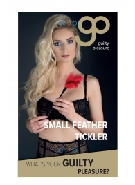 Пластиковая метелочка с красными пёрышками Small Feather Tickler - 32 см. - Blush Novelties - купить с доставкой в Томске