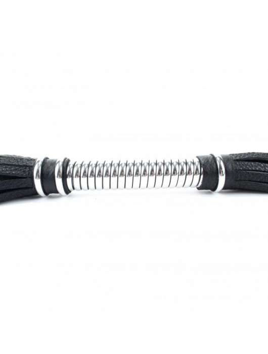 Черная длинная плеть с серебристой ручкой - 56 см. - БДСМ Арсенал - купить с доставкой в Томске