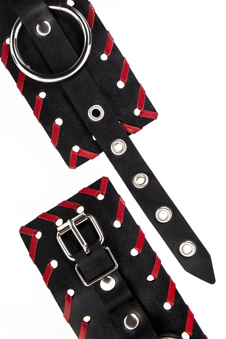 Черно-красные оковы из натуральной кожи - Pecado - купить с доставкой в Томске